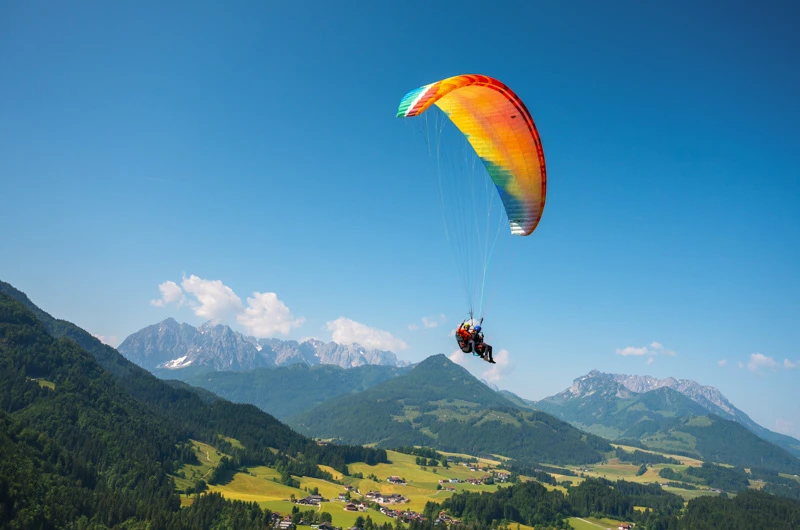 Paragleiten, Kössen, Kaiserwinkl, Tirol